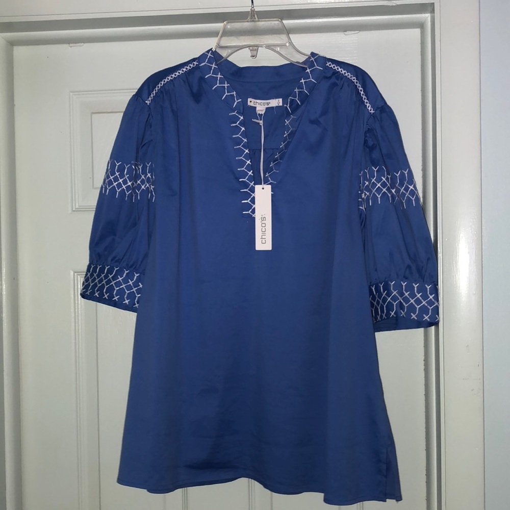 NWT Chico’s popover with embroidery detailing Size 2